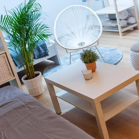 Au Calme + Parking Apartamento Caen